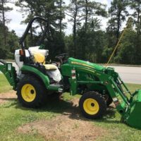 John Deere 2025R Tractor - Image 3