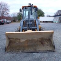 Deere 410L Backhoe - Image 2