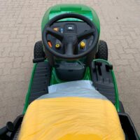 John Deere x147r - Image 3